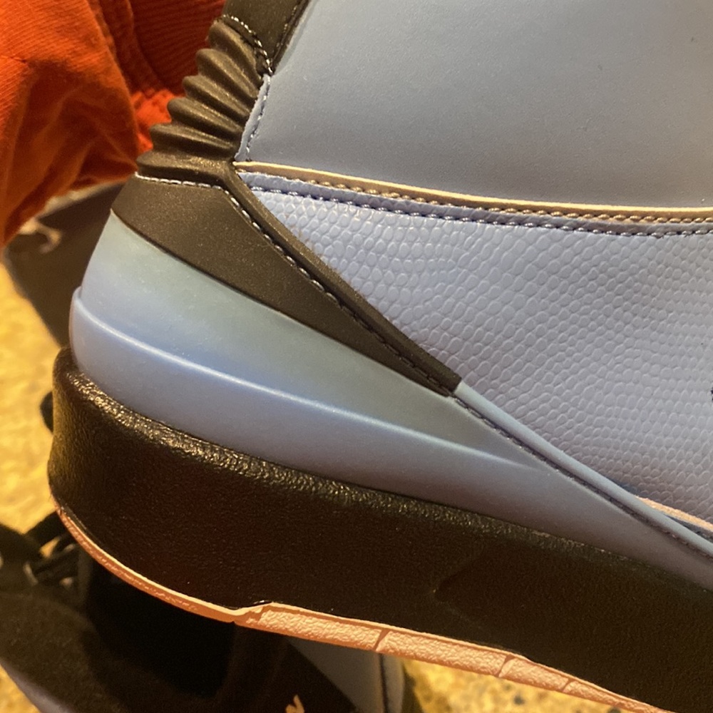 Jordan 2 GS - Picture 4 of 9
